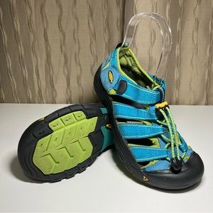 Keen Newport H2 Youth 3 Closed Toe Toggle Laced Blue Green Water Sandals Unisex